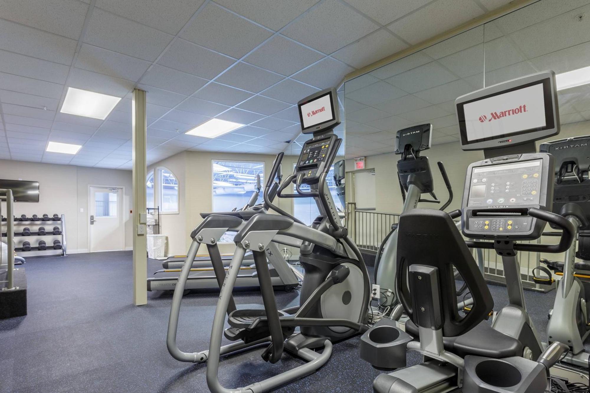 Fairfield Inn & Suites By Marriott Belleville Buitenkant foto